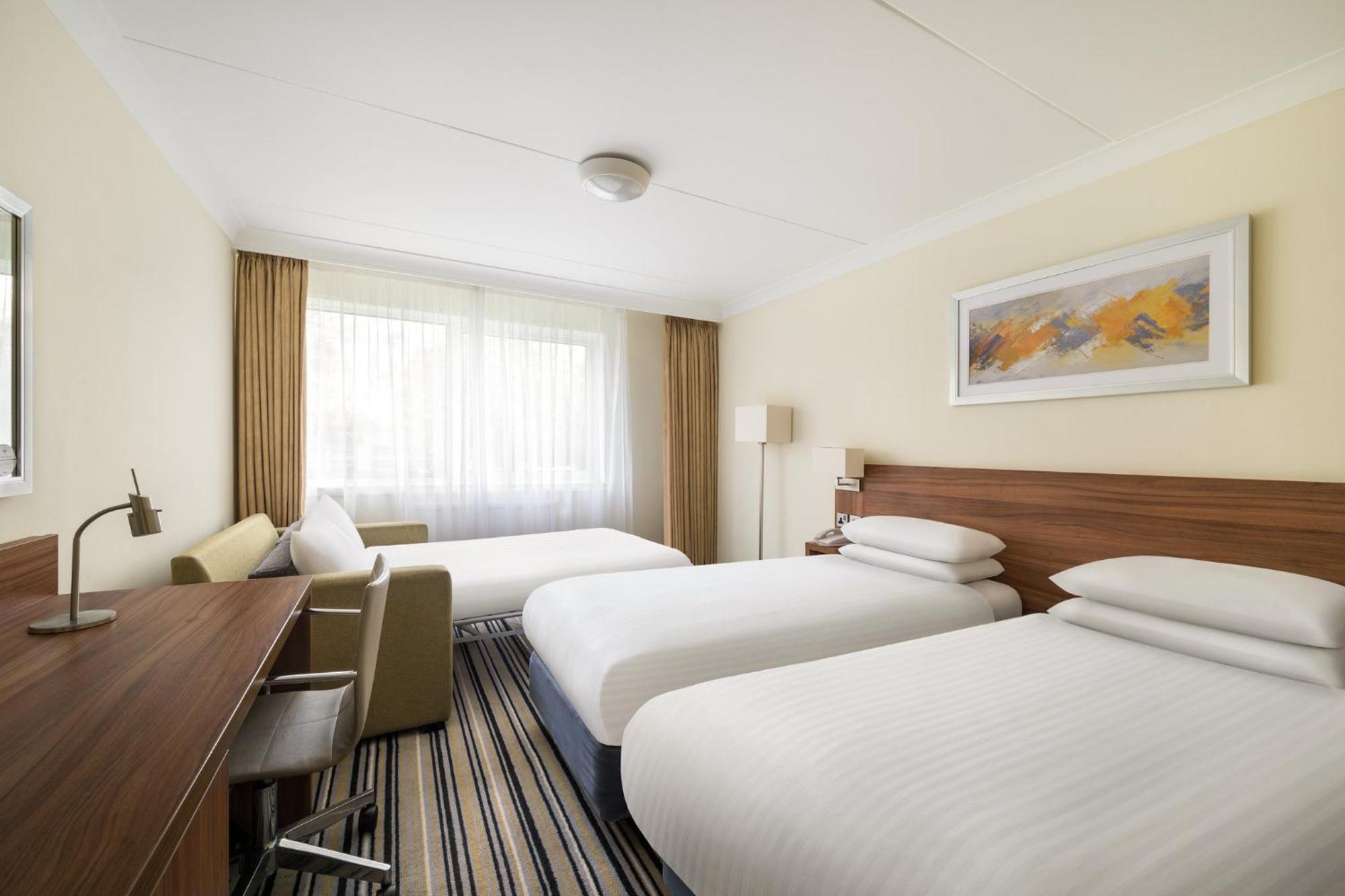Holiday Inn Norwich, Ipswich Road, an IHG Hotel Exterior foto